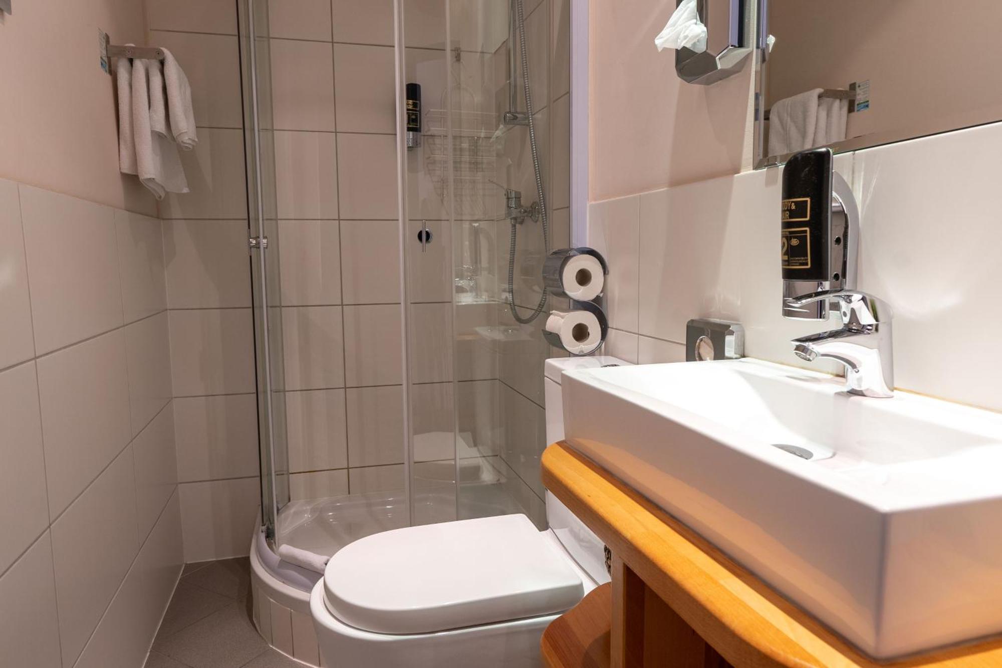 Warum Ins Hotel Neckarsulm Exteriör bild