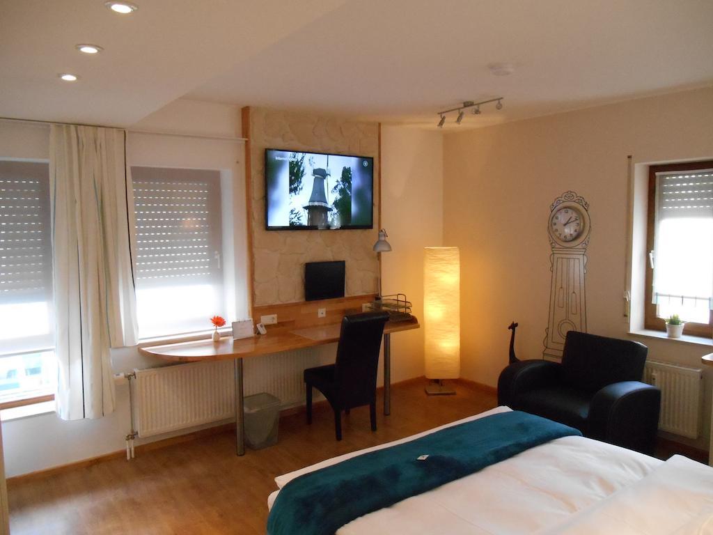 Warum Ins Hotel Neckarsulm Exteriör bild